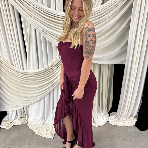 White Fox Still Got It Mesh Maxi Dress - Picture 2 of 3